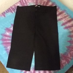 Black slack capris